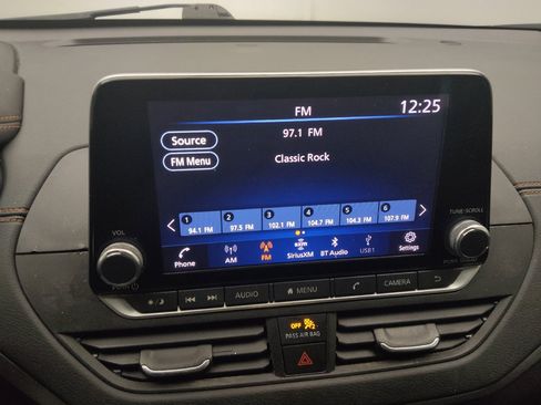 Used 2021 Nissan Altima 2.5 SR FWD image 25
