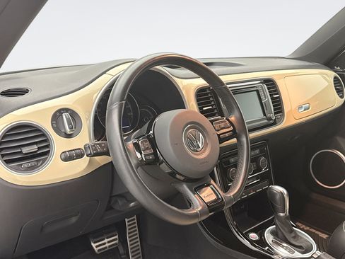 Used 2019 Volkswagen Beetle 2.0T Final Edition SEL image 7