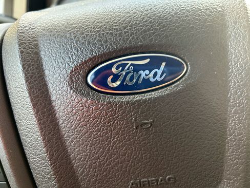 Used 2010 Ford F150 Lariat image 19