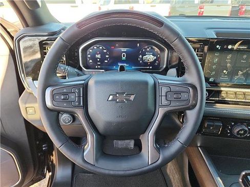 New 2026 Chevrolet Silverado 1500 High Country w/ Midnight Edition AWD/4WD image 17
