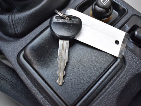 Used 1994 Mitsubishi 3000GT SL image 40