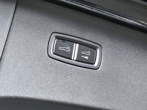 New 2026 Porsche Cayenne Coupe AWD/4WD image 33