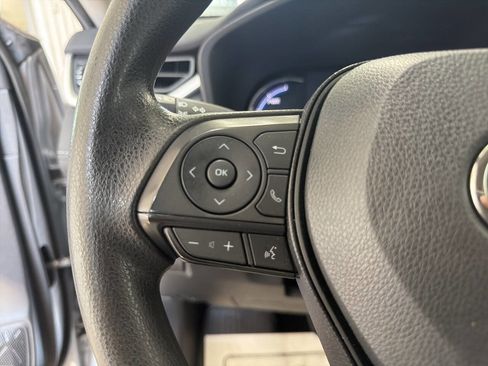 Used 2023 Toyota RAV4 LE AWD/4WD image 19