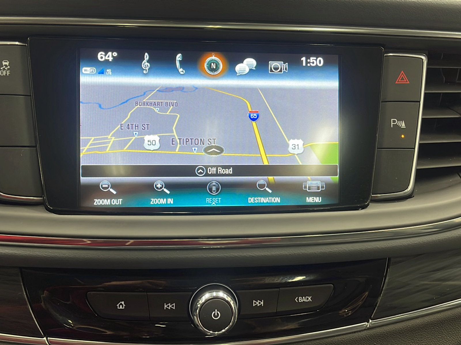 Used 2018 Buick Enclave Essence FWD image 9