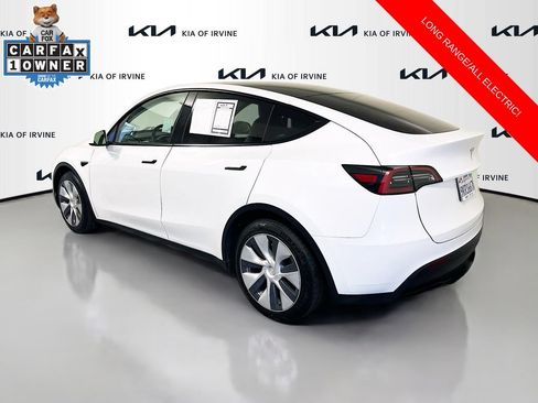Used 2024 Tesla Model Y Long Range AWD/4WD image 5