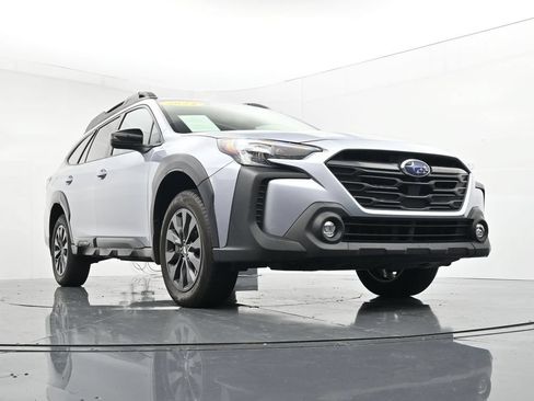 Used 2024 Subaru Outback Onyx Edition XT w/ Popular Package #2 AWD/4WD image 32