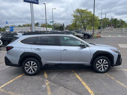Certified 2024 Subaru Outback Premium AWD/4WD image 4