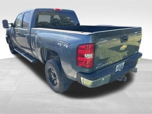 Used 2007 Chevrolet Silverado 2500 LTZ w/ Safety Package AWD/4WD image 12
