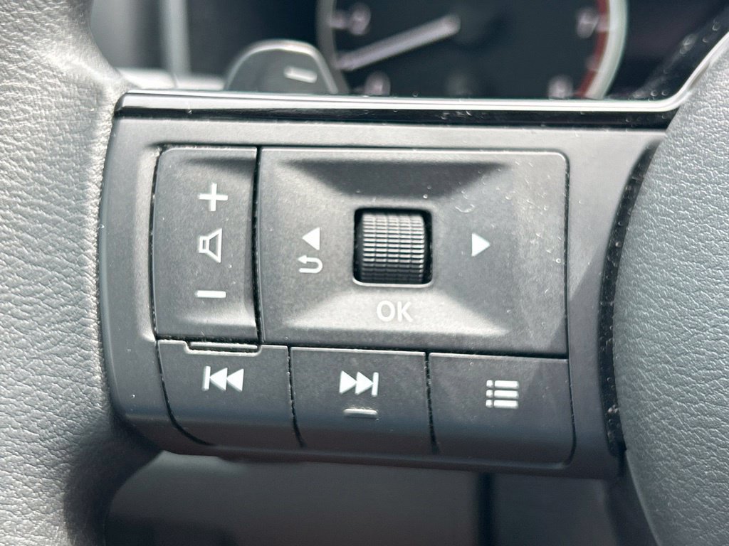 Certified 2023 Nissan Rogue SV FWD image 26