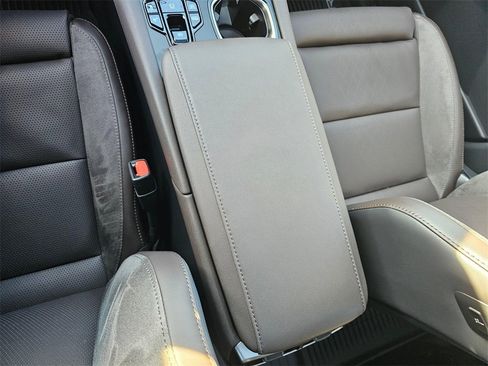 Used 2026 Lexus RX 450h Luxury w/ Convenience Package image 37