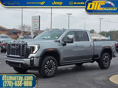 Used 2024 GMC Sierra 2500 Denali Ultimate image 2