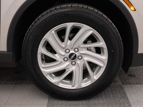 Used 2024 Lincoln Corsair AWD image 15