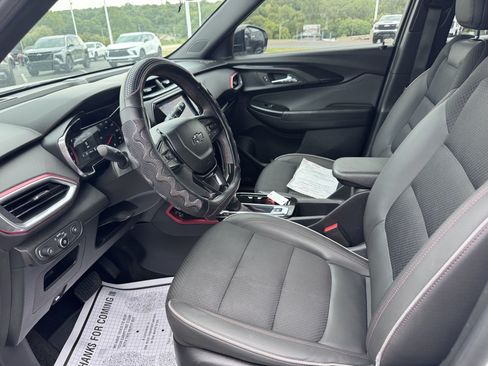 Used 2023 Chevrolet TrailBlazer RS w/ Convenience Package AWD/4WD image 14
