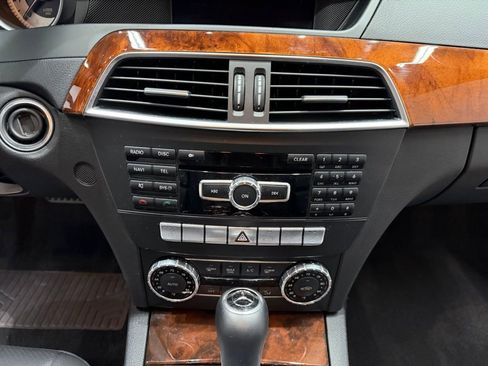 Used 2014 Mercedes-Benz C 300 4MATIC Sedan image 40