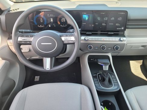 New 2026 Hyundai Kona SE FWD image 12