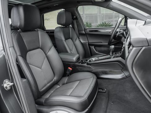 Used 2022 Porsche Macan image 40