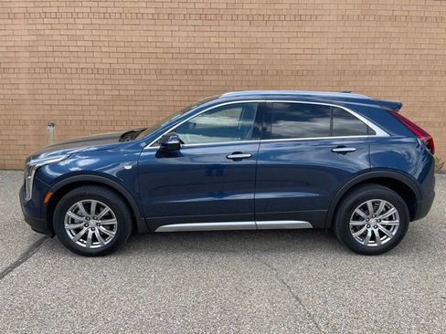 Certified 2021 Cadillac XT4 Premium Luxury w/ Enhanced Visibility Package AWD/4WD image 9