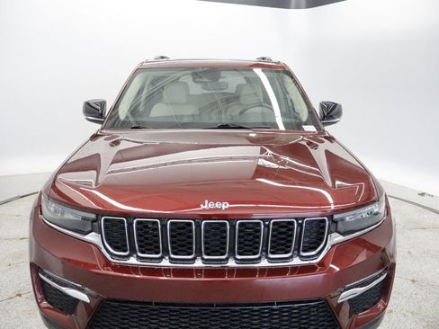 Used 2022 Jeep Grand Cherokee Limited AWD/4WD image 12