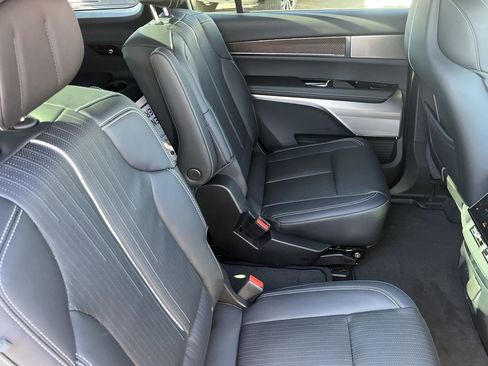 New 2026 Cadillac Vistiq Luxury image 19