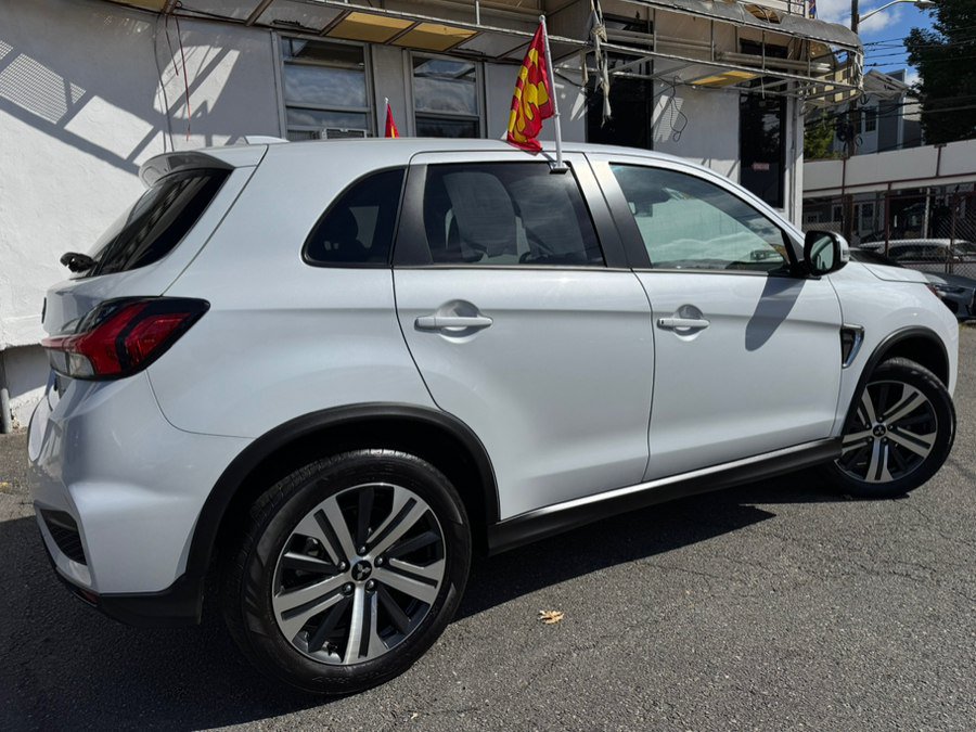 Used 2025 Mitsubishi Outlander Sport AWD image 4