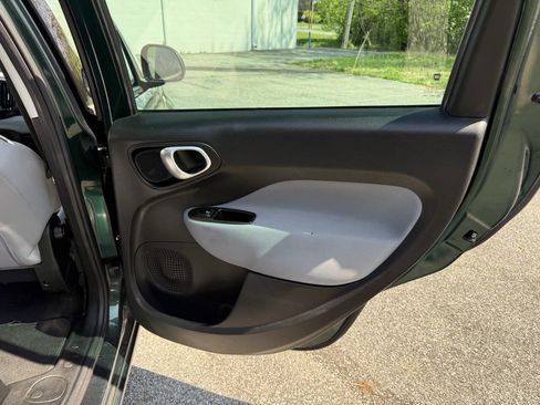 Used 2014 FIAT 500L Easy FWD image 19