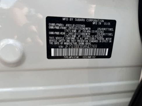 Certified 2025 Subaru Forester Premium AWD/4WD image 32