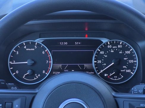 Used 2024 Nissan Rogue SV image 15