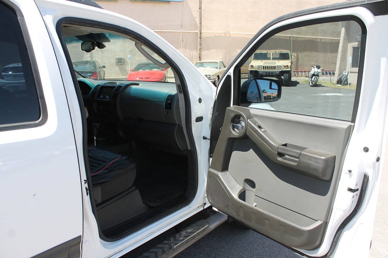 Used 2006 Nissan Xterra S AWD/4WD image 30