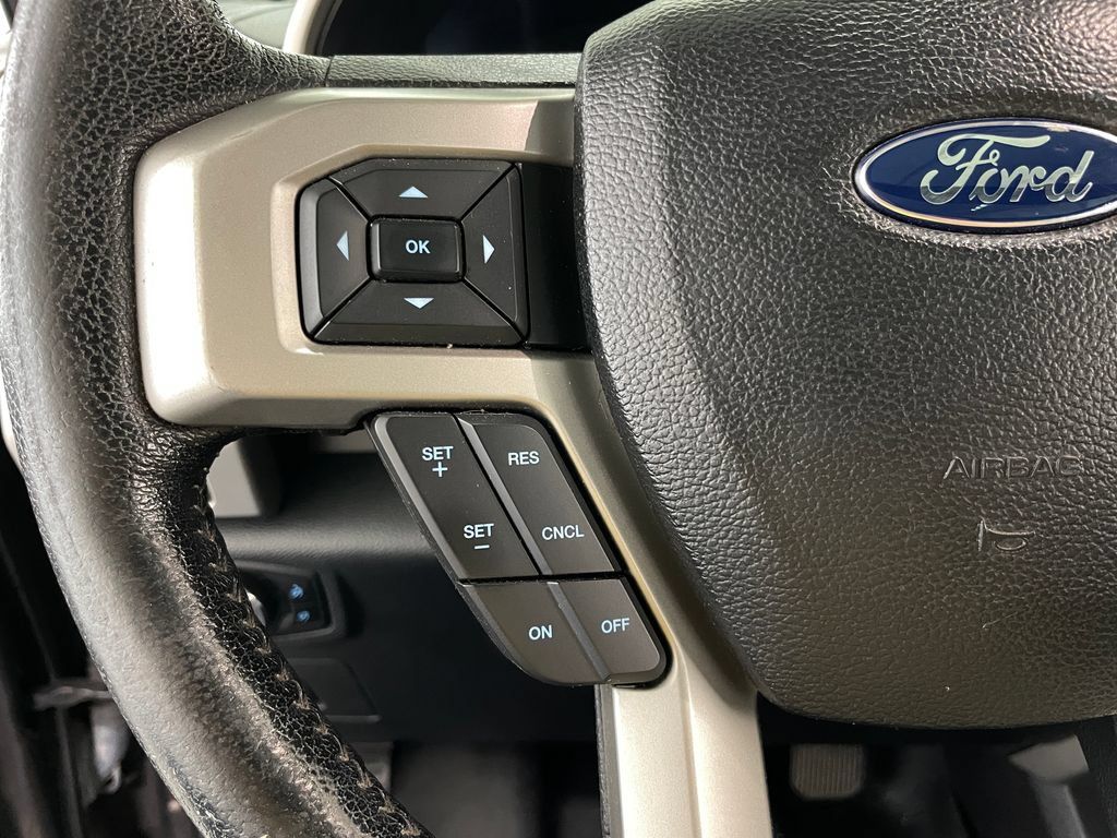 Used 2016 Ford F150 Lariat w/ Equipment Group 502A Luxury AWD/4WD image 27