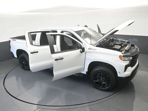 Used 2022 Chevrolet Silverado 1500 LT Trail Boss image 73