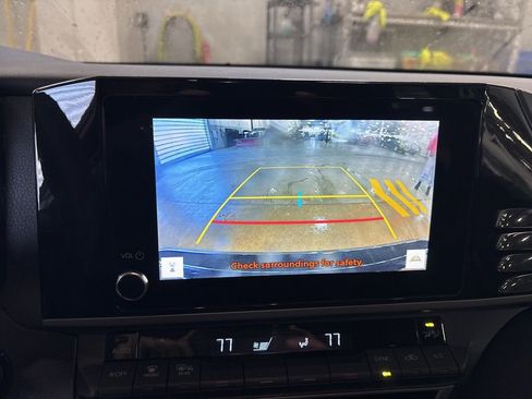 Used 2025 Toyota Camry LE image 18