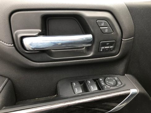 Used 2022 Chevrolet Silverado 2500 LTZ w/ LTZ Plus Package image 18