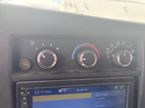 Used 2013 Chevrolet Express 1500 image 18