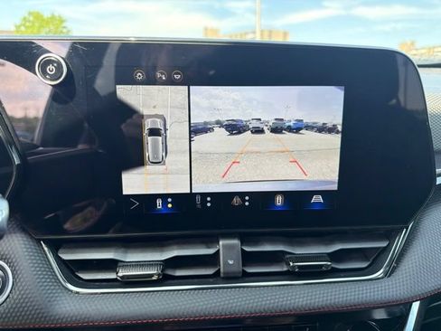 Used 2025 Chevrolet Equinox RS w/ Safety and Technology Package FWD image 19