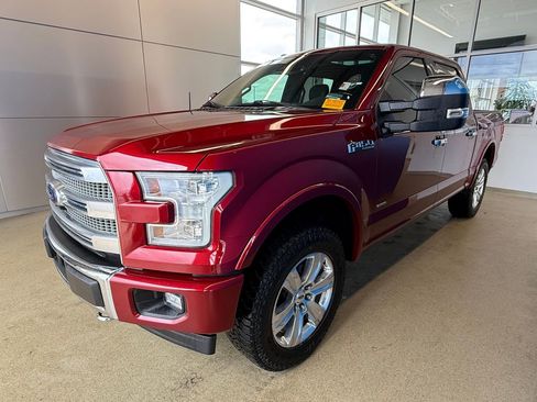 Used 2017 Ford F150 Platinum w/ Equipment Group 701A Luxury image 6