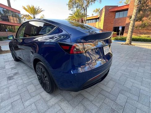 Used 2023 Tesla Model Y Long Range image 8