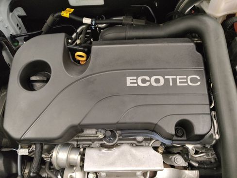 Used 2020 Chevrolet Equinox LS FWD image 30