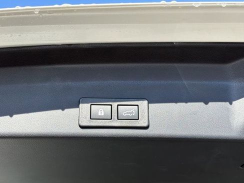 New 2026 Subaru Ascent Limited image 17