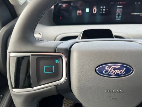 New 2025 Ford Expedition Max Active image 24