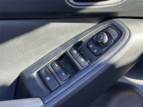Certified 2025 Subaru Crosstrek 2.0i Premium image 25