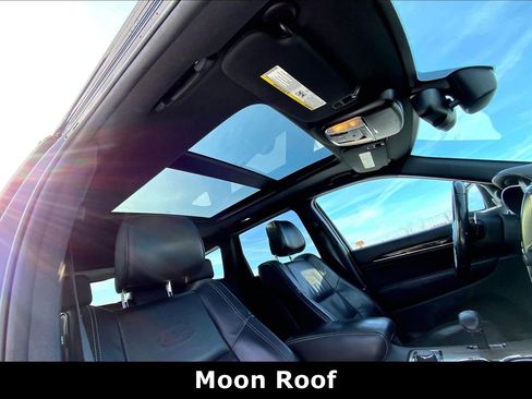 Used 2015 Jeep Grand Cherokee Overland image 23