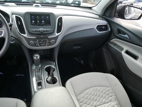 Used 2021 Chevrolet Equinox LS image 14