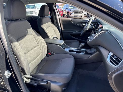 Used 2023 Chevrolet Malibu LT image 12
