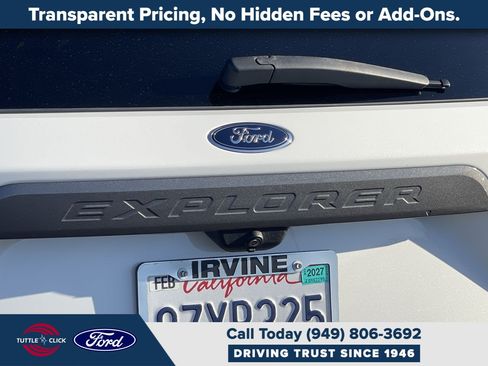Used 2022 Ford Explorer XLT w/ Equipment Group 202A RWD image 11