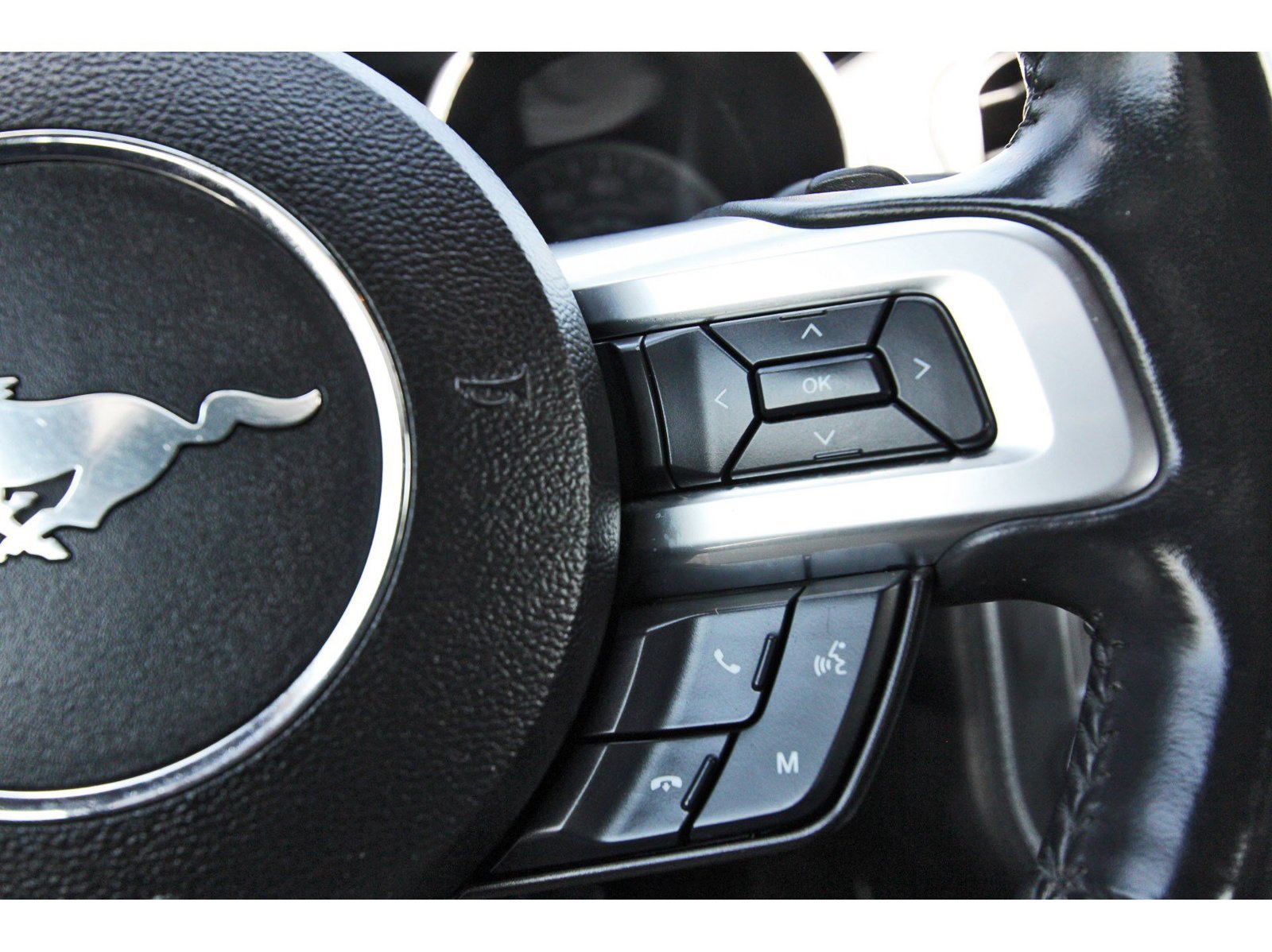 Used 2021 Ford Mustang Premium RWD image 20