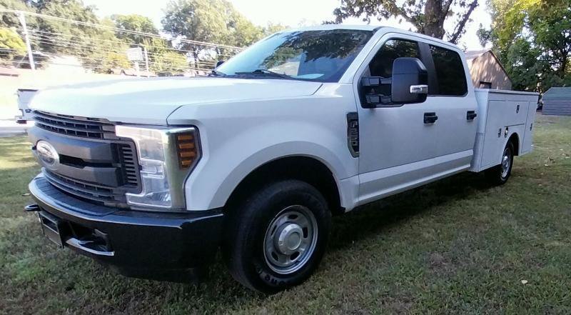 Used 2019 Ford F250 XL w/ Power Equipment Group RWD image 3
