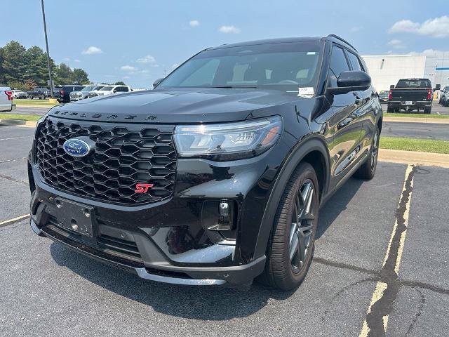 Certified 2026 Ford Explorer ST AWD/4WD image 3