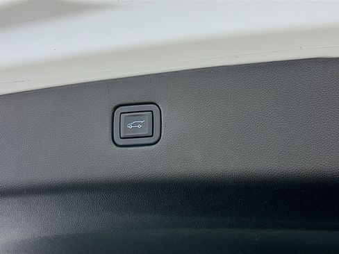 Used 2023 Chevrolet Blazer LT w/ Convenience Package image 31