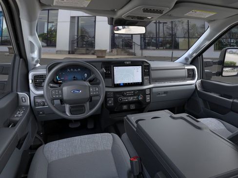 New 2026 Ford F250 XLT w/ XLT Premium Package image 9