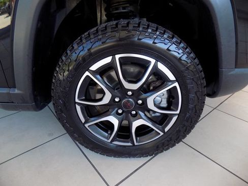 Certified 2025 Jeep Compass Trailhawk AWD/4WD image 11
